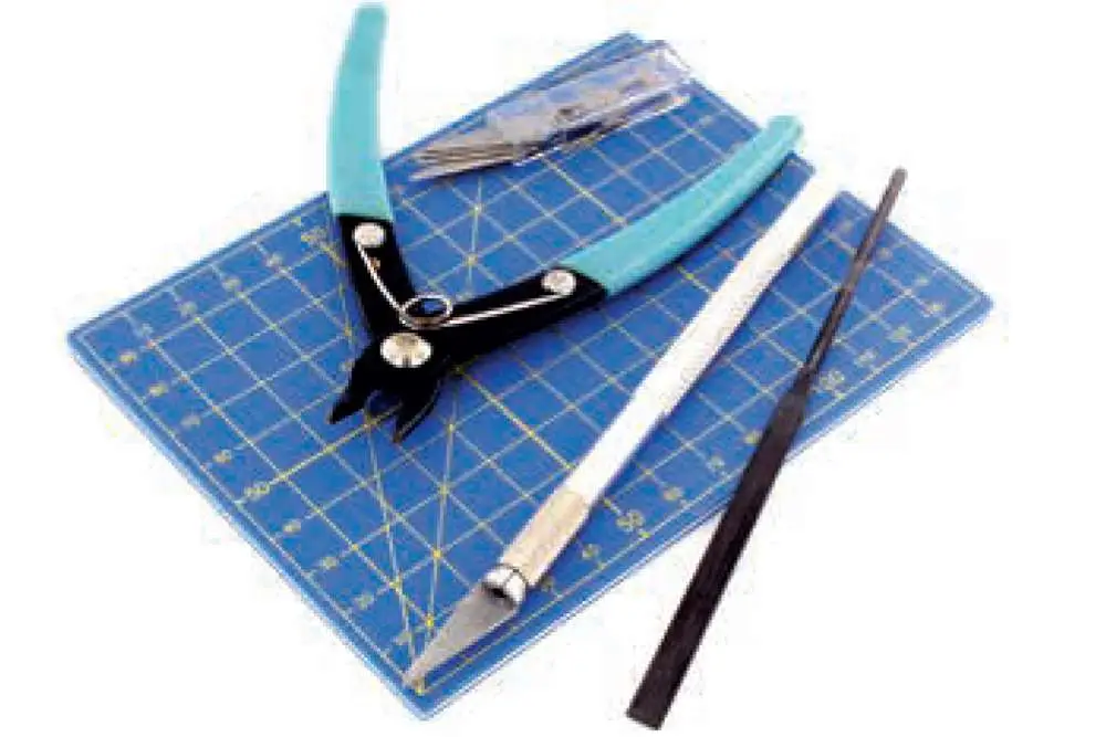 Plastic Modelling Tool Set 9pcs - Figurine